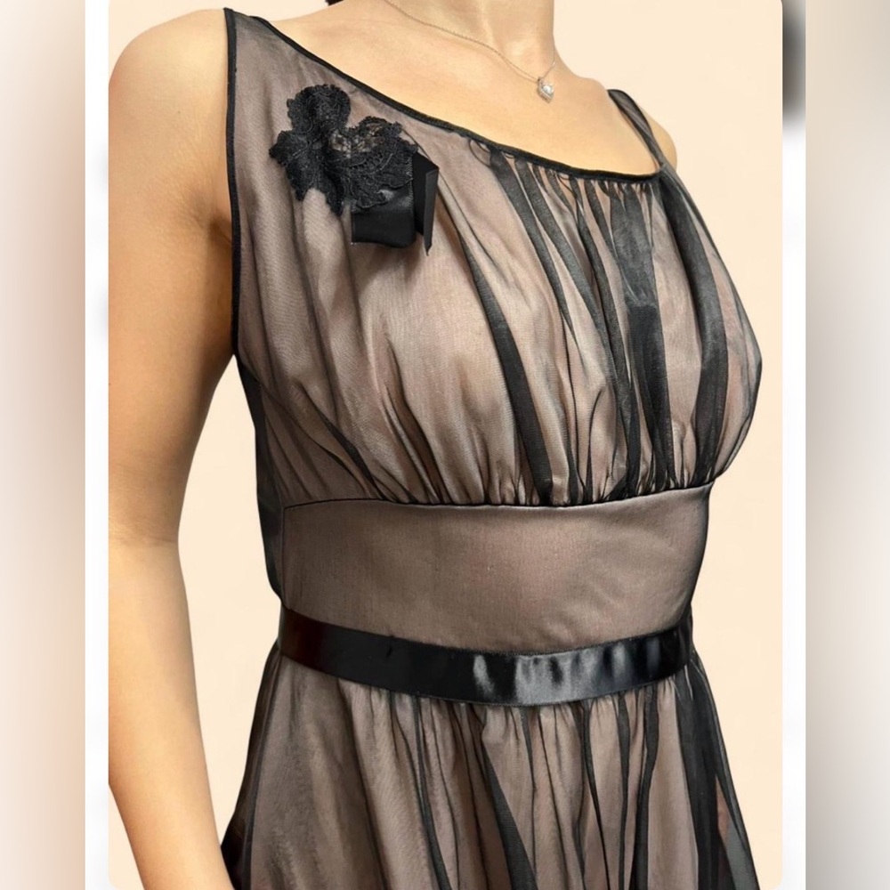 Vanity Fair Sheer Black and Cream Fabric - Picture 2 of 5